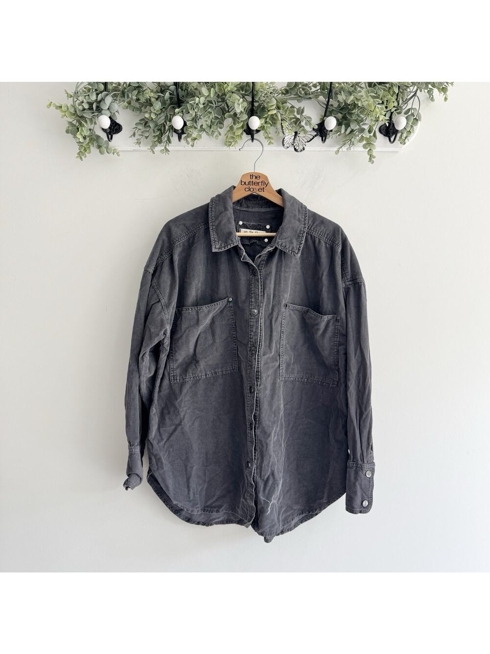 Free People Faded Grey Corduroy Button-Down Shirt Boxy Oversized Medium Pockets